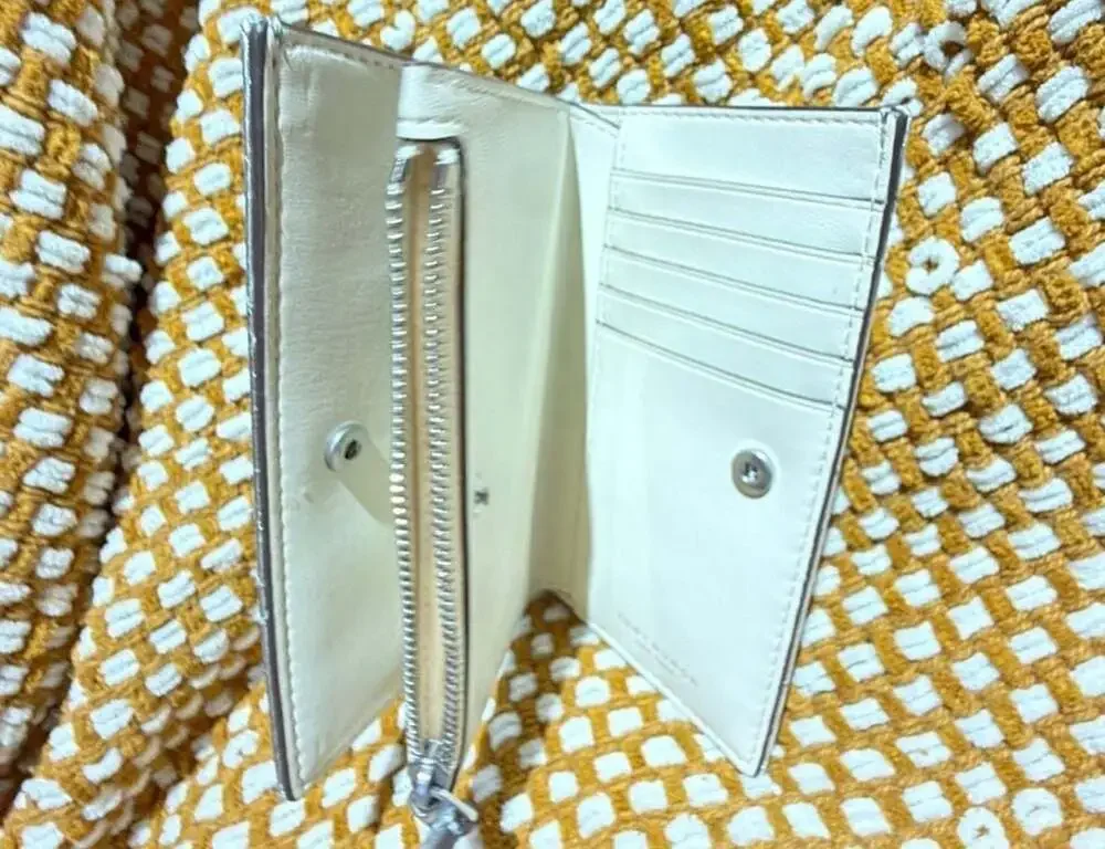 Tory Burch Kira Metallic Diamond Quilt Zip Card Case metallic silver